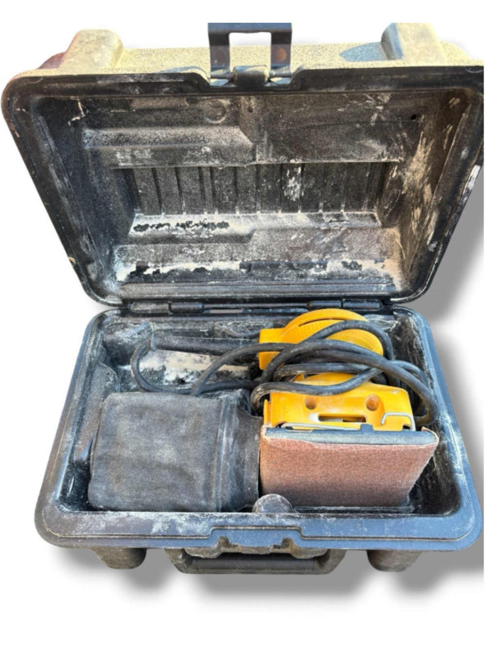 DeWalt DW411 Palm Grip Sander with hard case